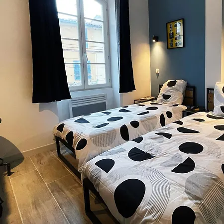 Un Contemporain En Centre-ville Apartment