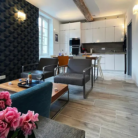 Un Contemporain En Centre-ville
